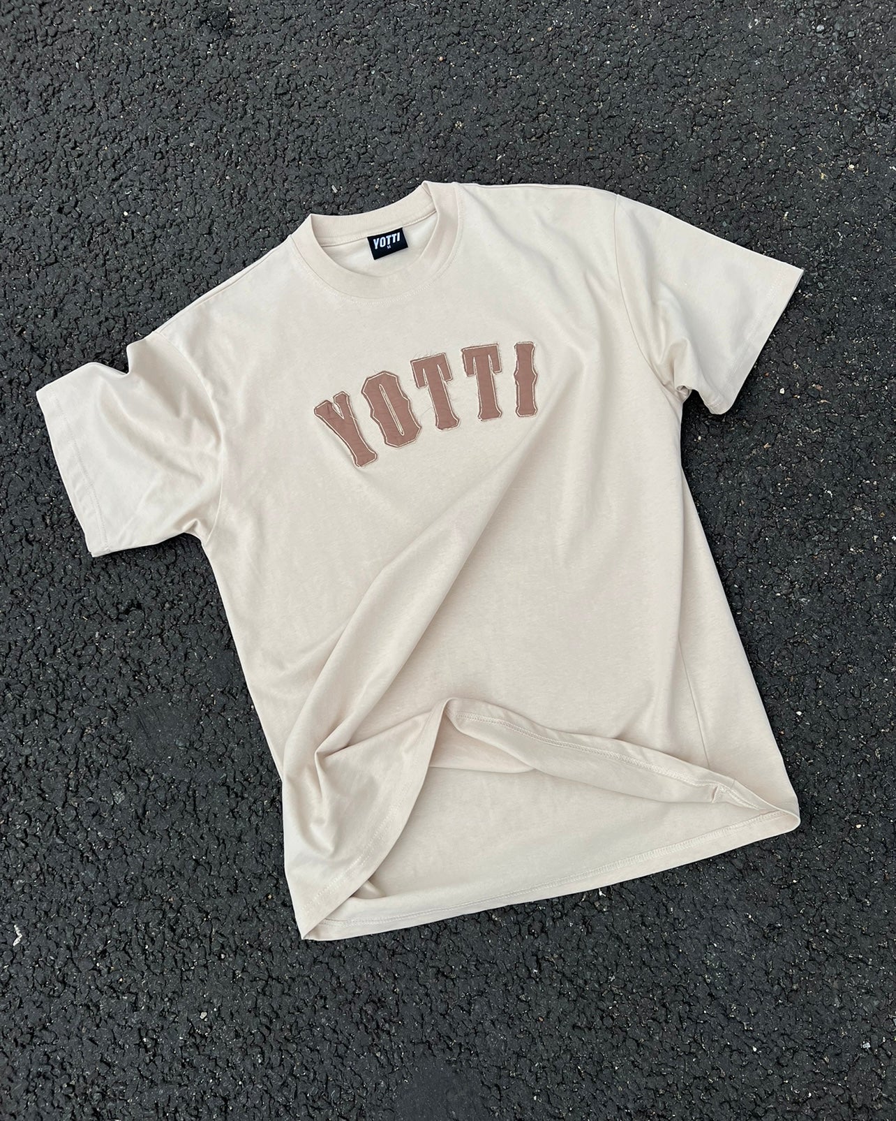 Appliqué - T Shirt / Mocha
