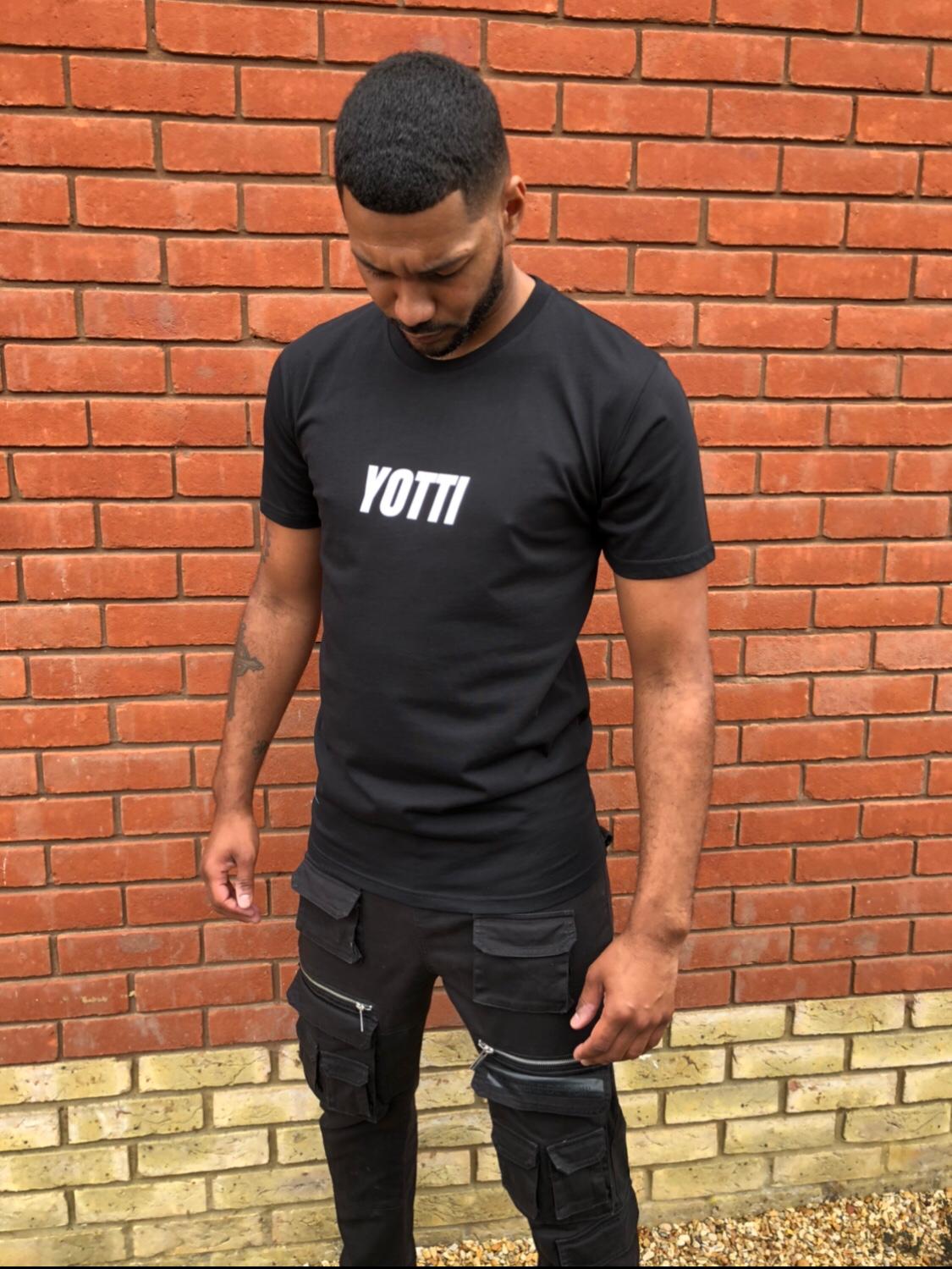 YOTTI LOGO TEE | BLACK/WHITE