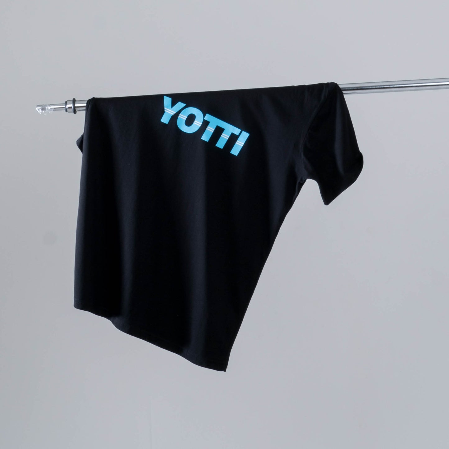 Yotti Racer Tee | Black/Cyan